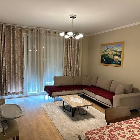 Family Friendly 2 Bedroom Apartment Eden Gardens Tirana City Center Exteriér fotografie