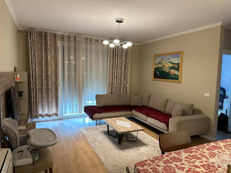 Family Friendly 2 Bedroom Apartment Eden Gardens Tirana City Center Exteriér fotografie