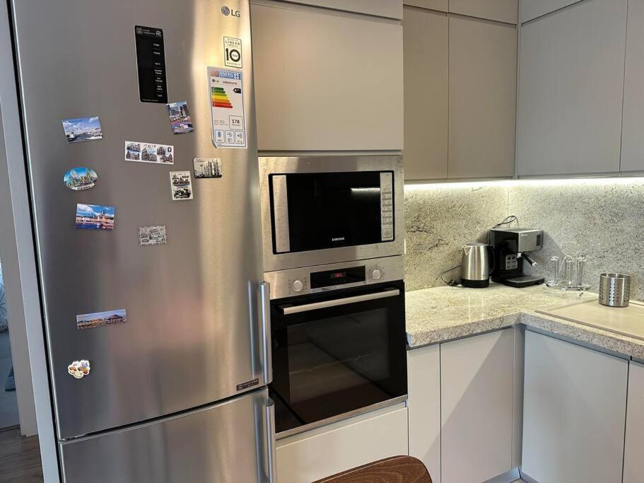 Family Friendly 2 Bedroom Apartment Eden Gardens Tirana City Center Exteriér fotografie