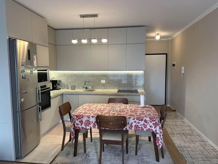 Family Friendly 2 Bedroom Apartment Eden Gardens Tirana City Center Exteriér fotografie